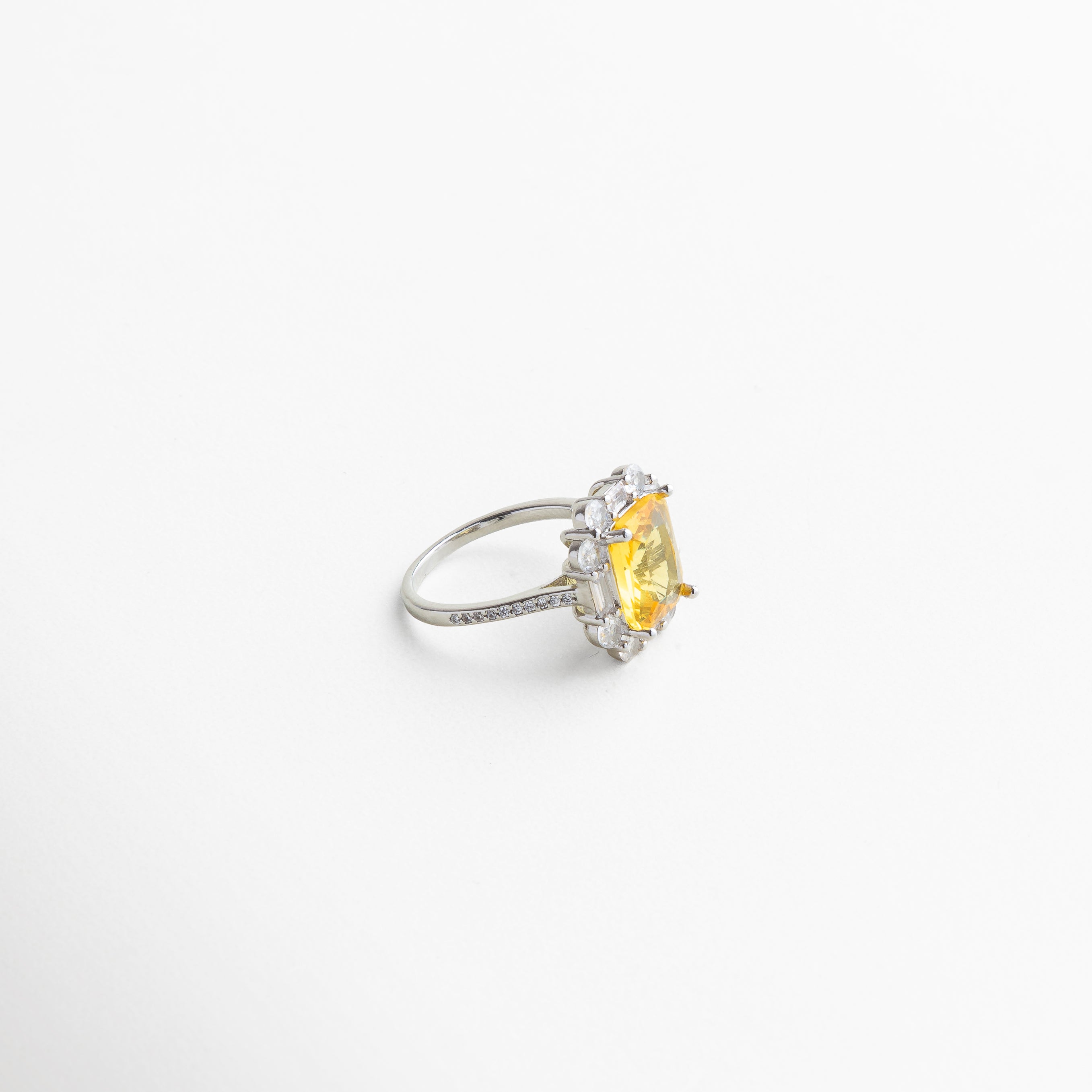 Anillo honey cuadrado