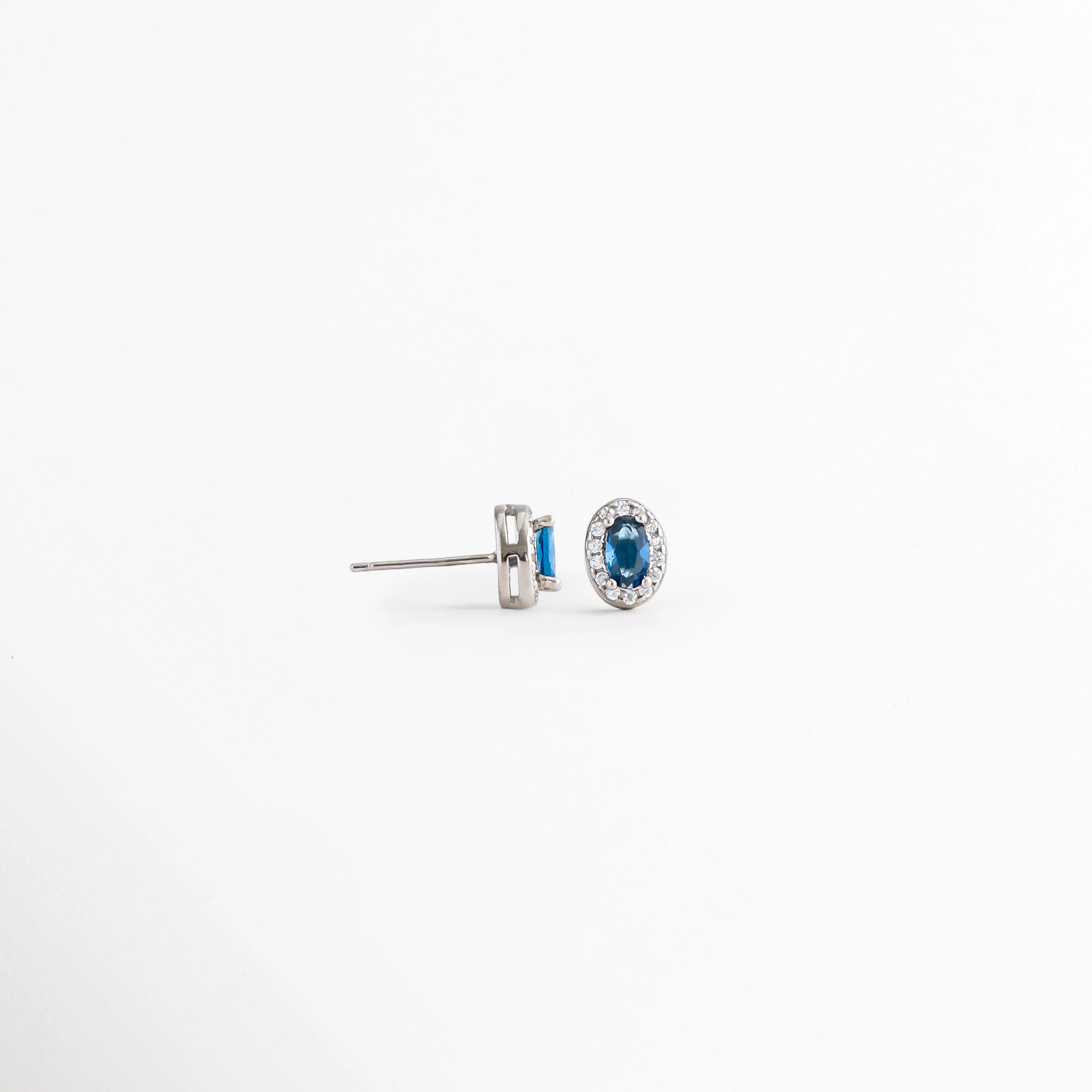 Zafiro Amalia Studs