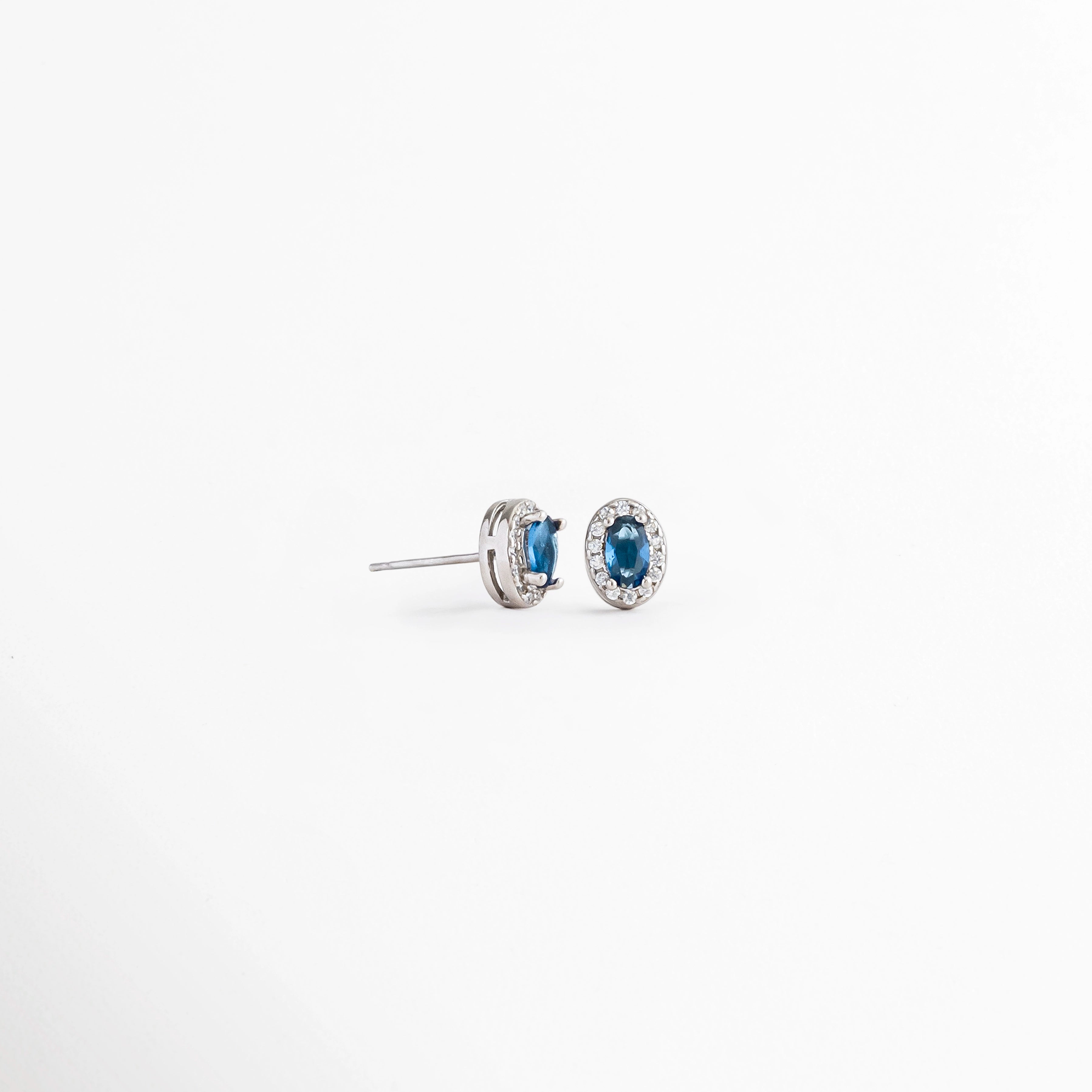 Zafiro Amalia Studs