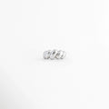 Anillo Virella de cobre con acabado plateado de pulido brillante y diseño entrelazado sobre fondo b, Vista frontal del Anillo Virella con diseño geométrico de bandas entrelazadas y acabado brillante, Anillo Virella con diseño moderno de aros entrecruzados y acabado plateado, Anillo Virella ajustable de cobre con acabado pulido brillante y estilo contemporáneo, Anillo plateado Virella con diseño entrelazado de líneas curvas y acabado brillante.