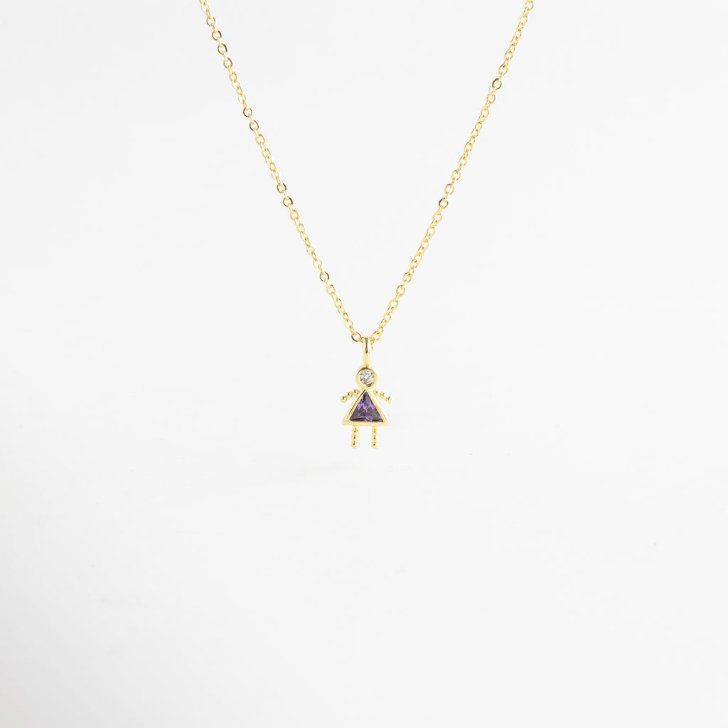 Collar dorado con dije de figura femenina y zirconias brillantes, Collar delicado con colgante de niña y detalles en zirconia, Collar en oro 18K con dije minimalista y piedra brillante, Collar fino dorado con figura estilizada y zirconias elegantes, Collar femenino con colgante pequeño y acabado brillante