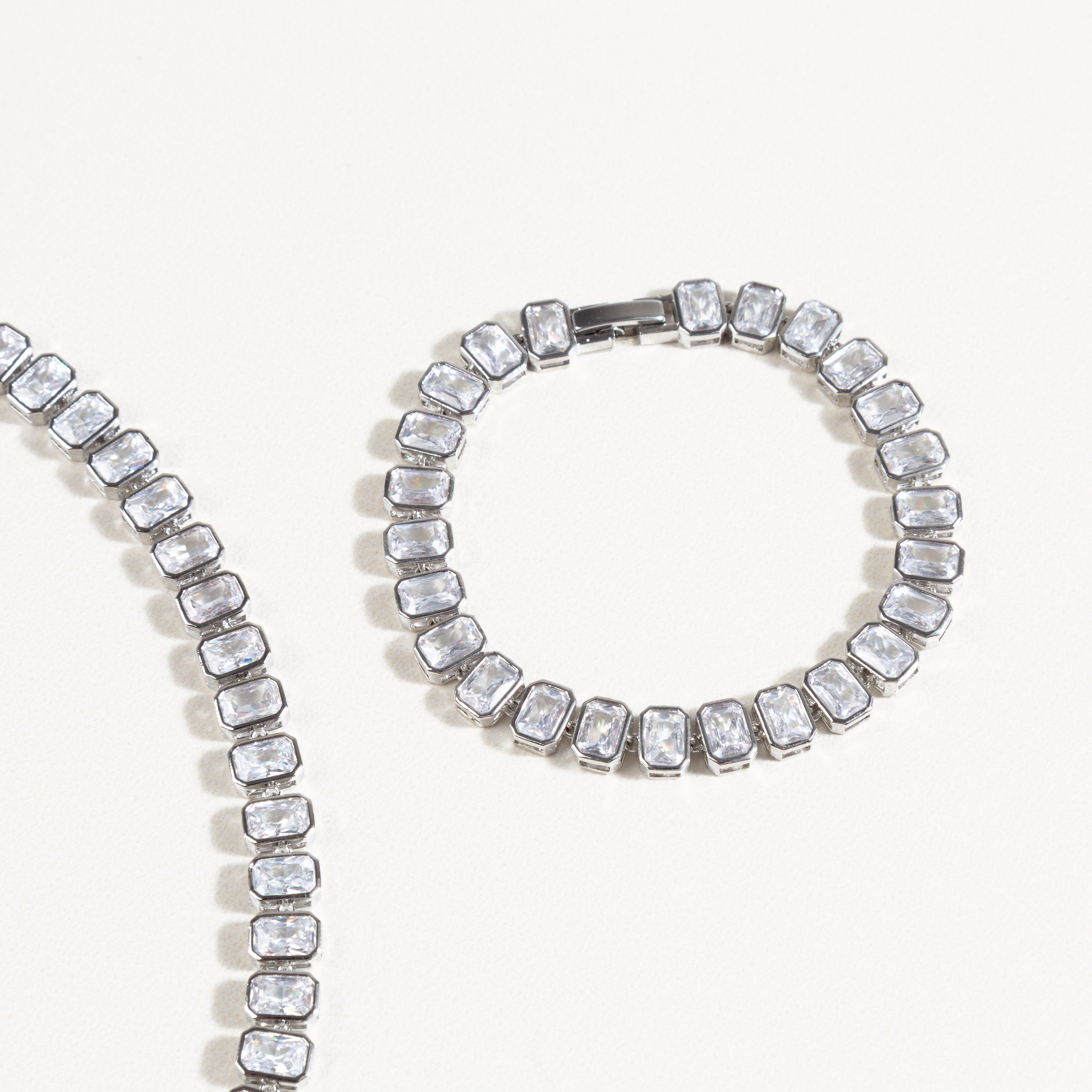 Pulsera statement con zirconias, Pulsera brillante de lujo, Pulsera elegante con piedras, Pulsera de zirconias a juego