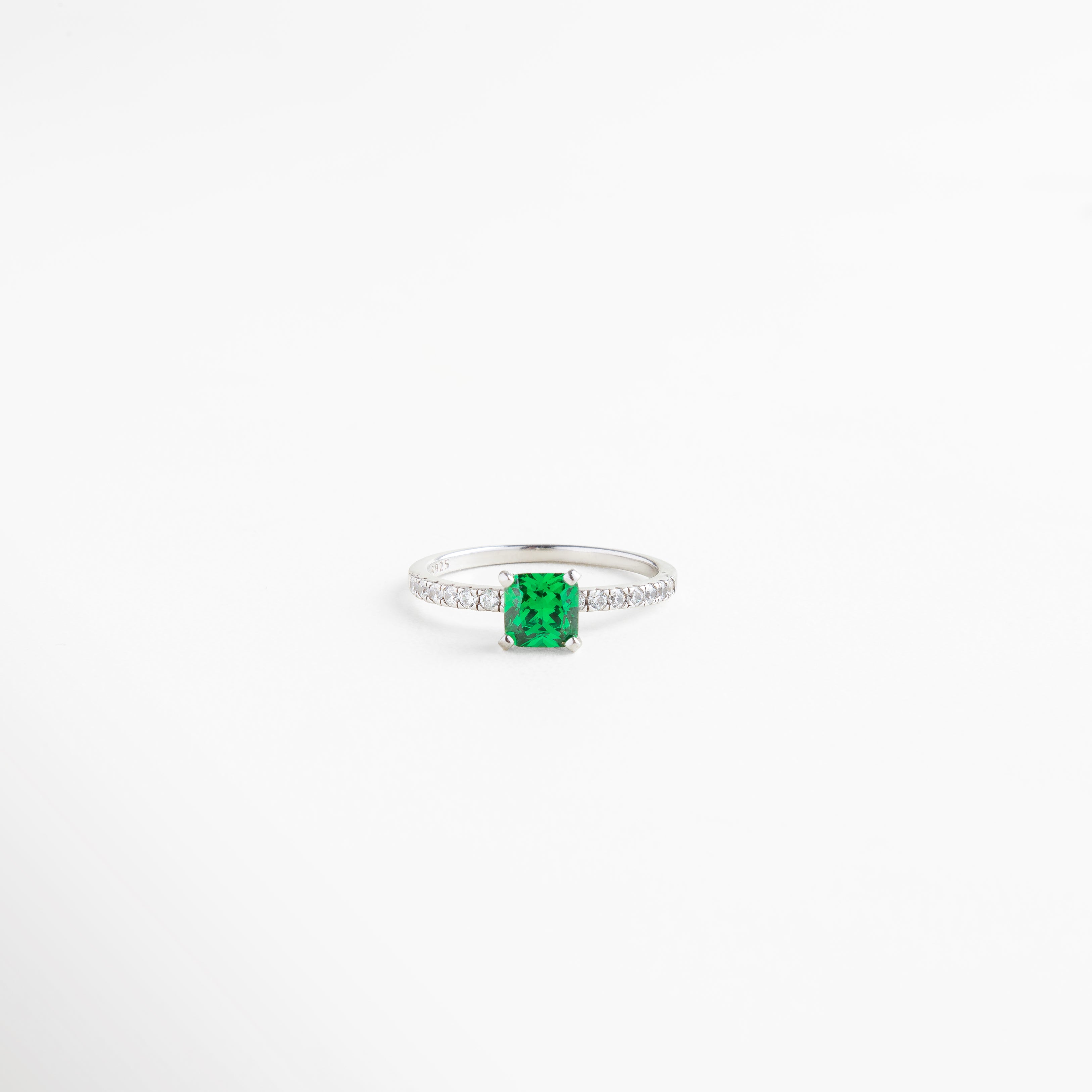 Anillo Nissi Green