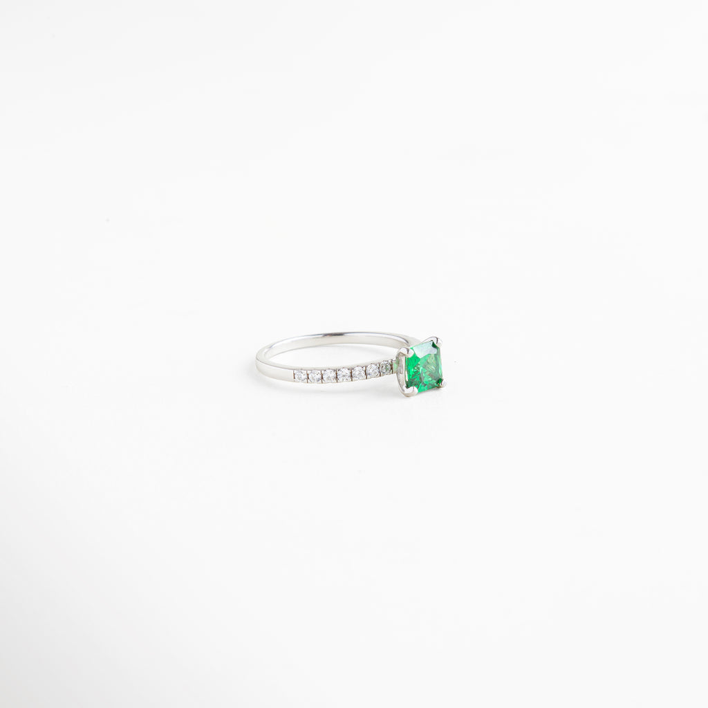 Anillo Nissi Green