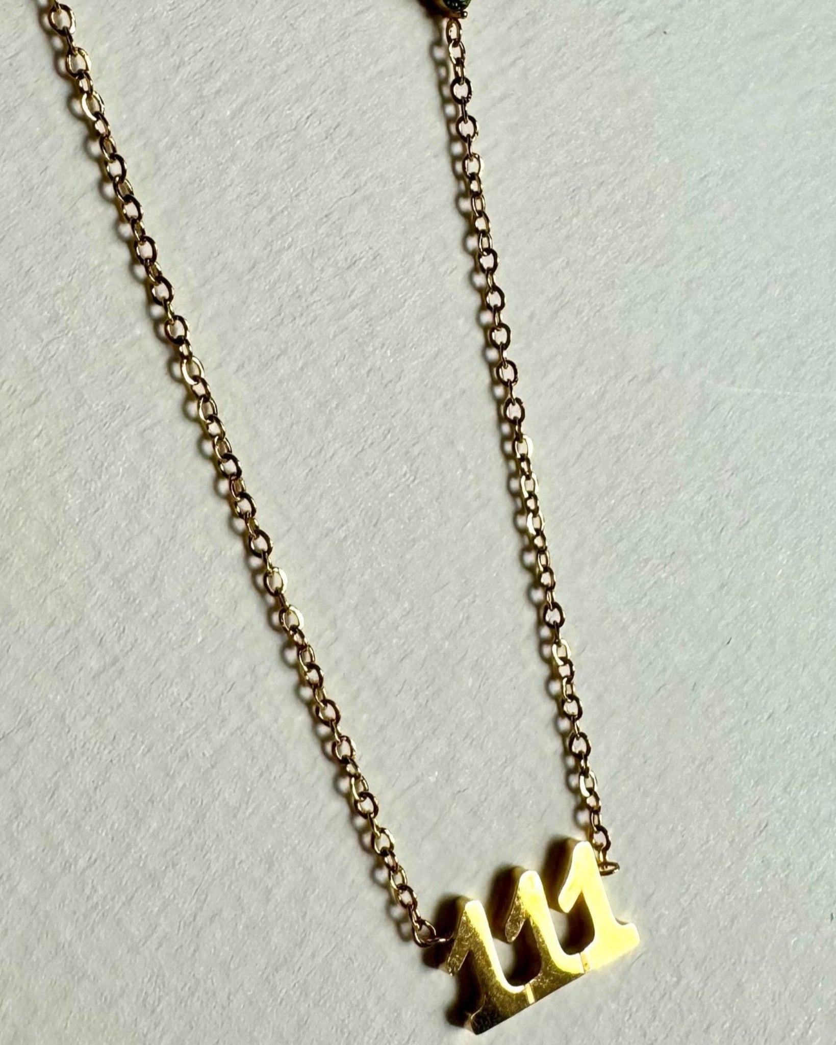 Collar 111