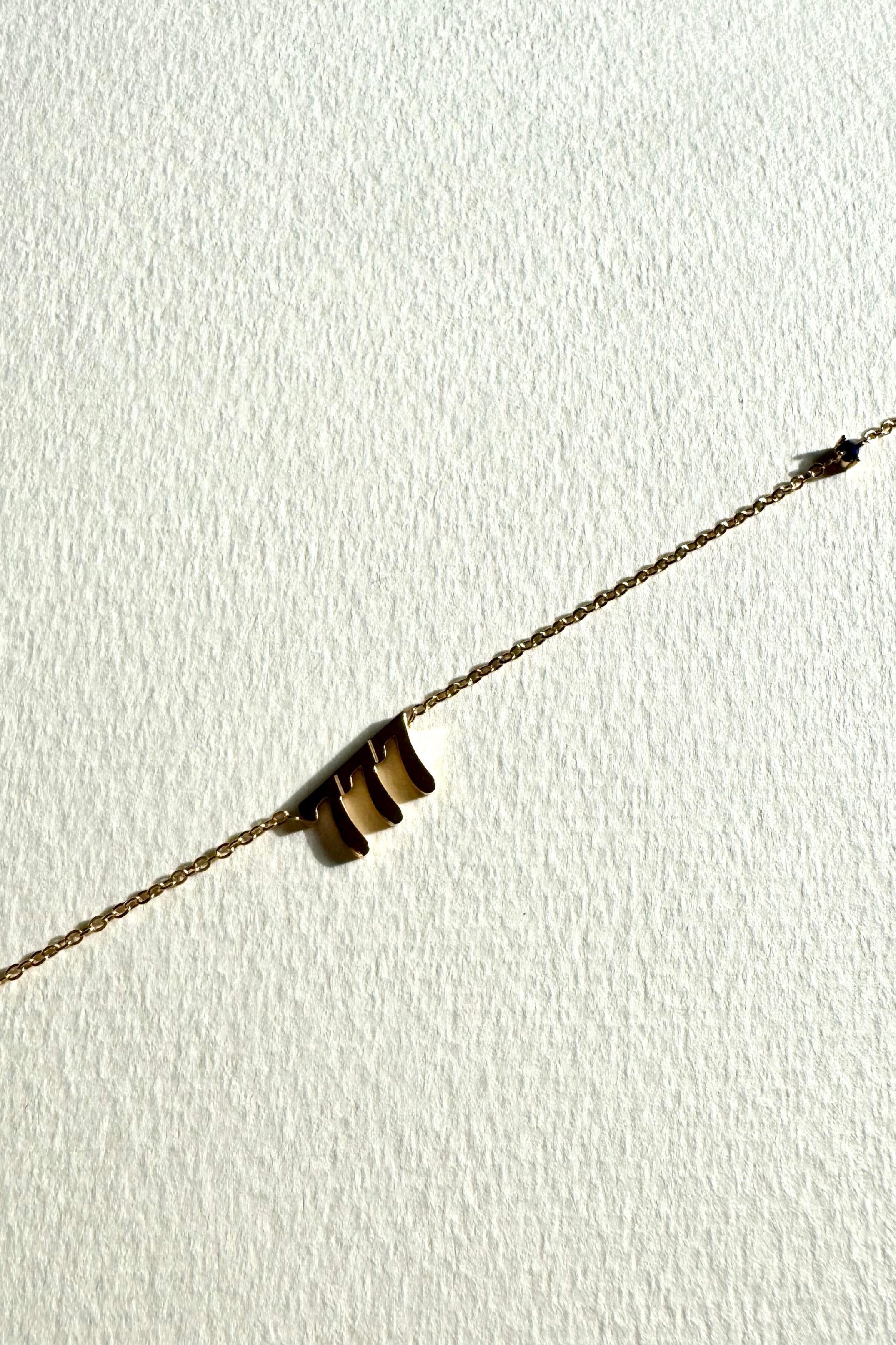 Collar 777