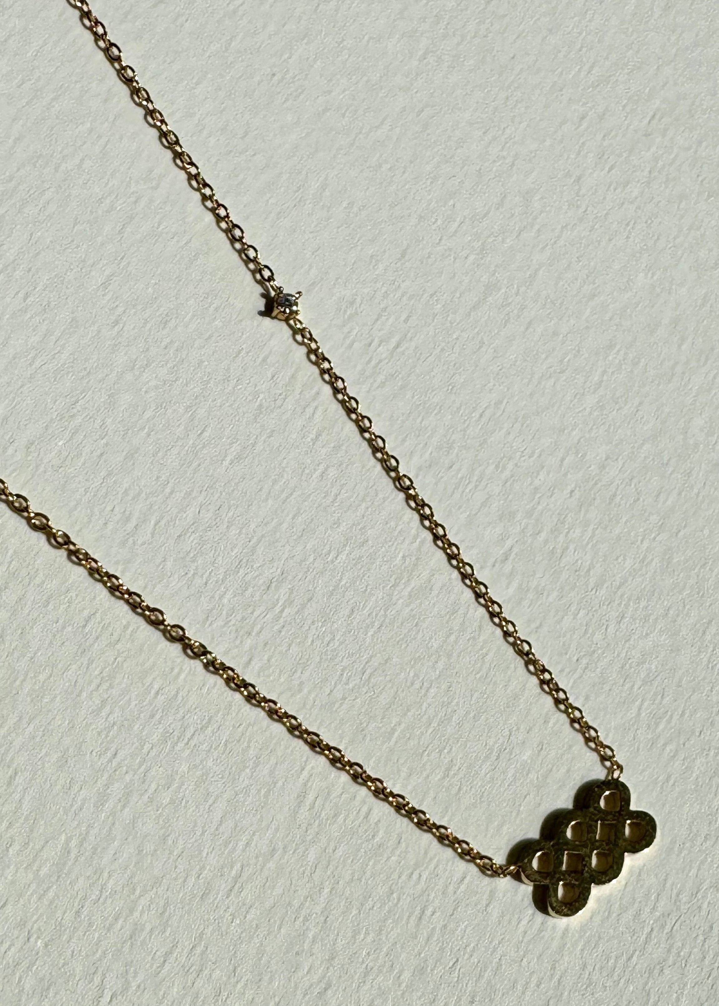 Collar 888