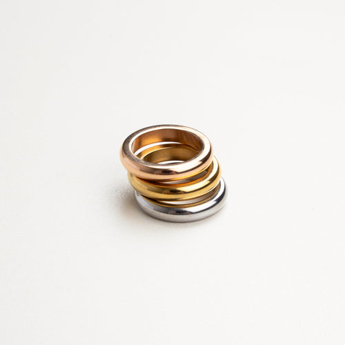 anillo triple, anillo 3 en 1, anillo versátil mujer, anillo moderno elegante, anillo combinable mujer, anillo apilable acero inoxidable