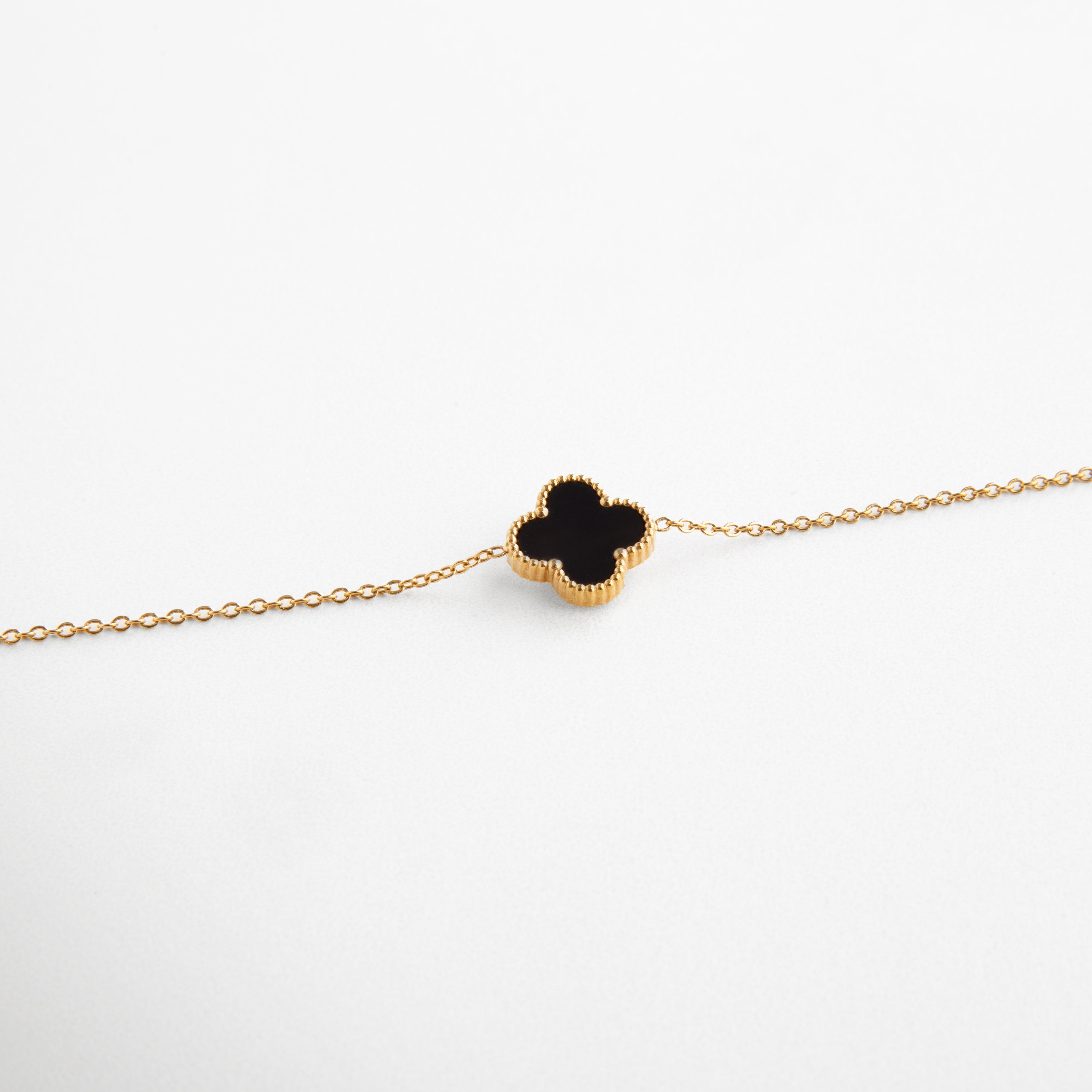 Pulsera Trébol Negro