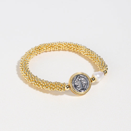 pulsera de cuentas dorada, pulsera de San Benito dorada, pulsera dorada con perla