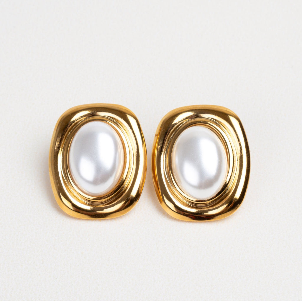 aretes dorados, aretes con perla, aretes dorados con perla, golden earrings