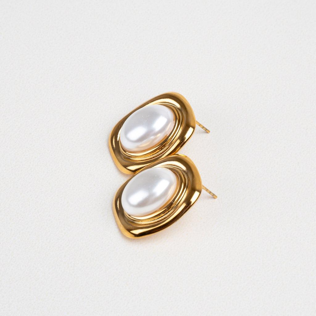 trending earrings, aretes cuadrados, aretes atemporales 
