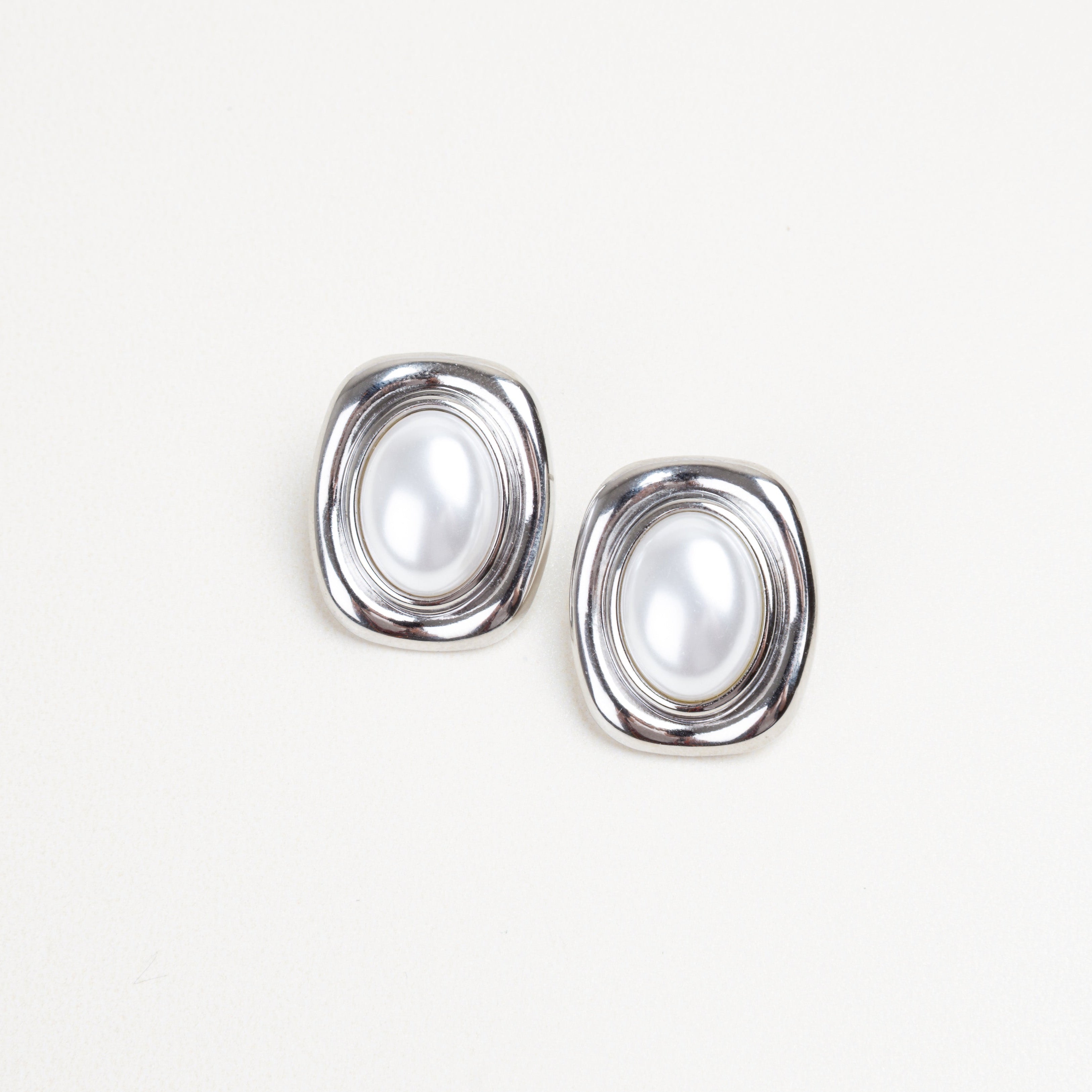 Aretes Oracle Pearl Silver