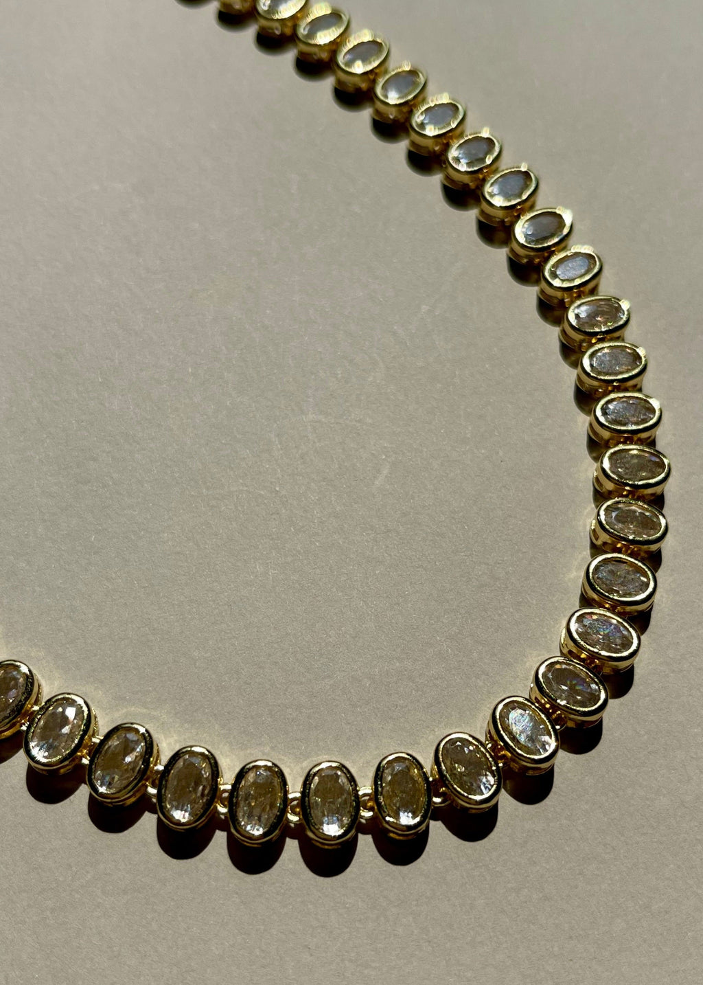 Collar Adesso