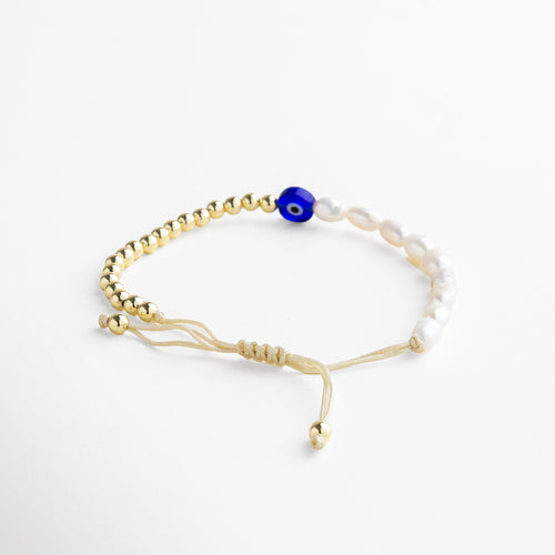 Cierre ajustable en chapa de oro 18K con terminaciones pulidas, diseñado para un ajuste seguro y adaptable a diferentes longitudes