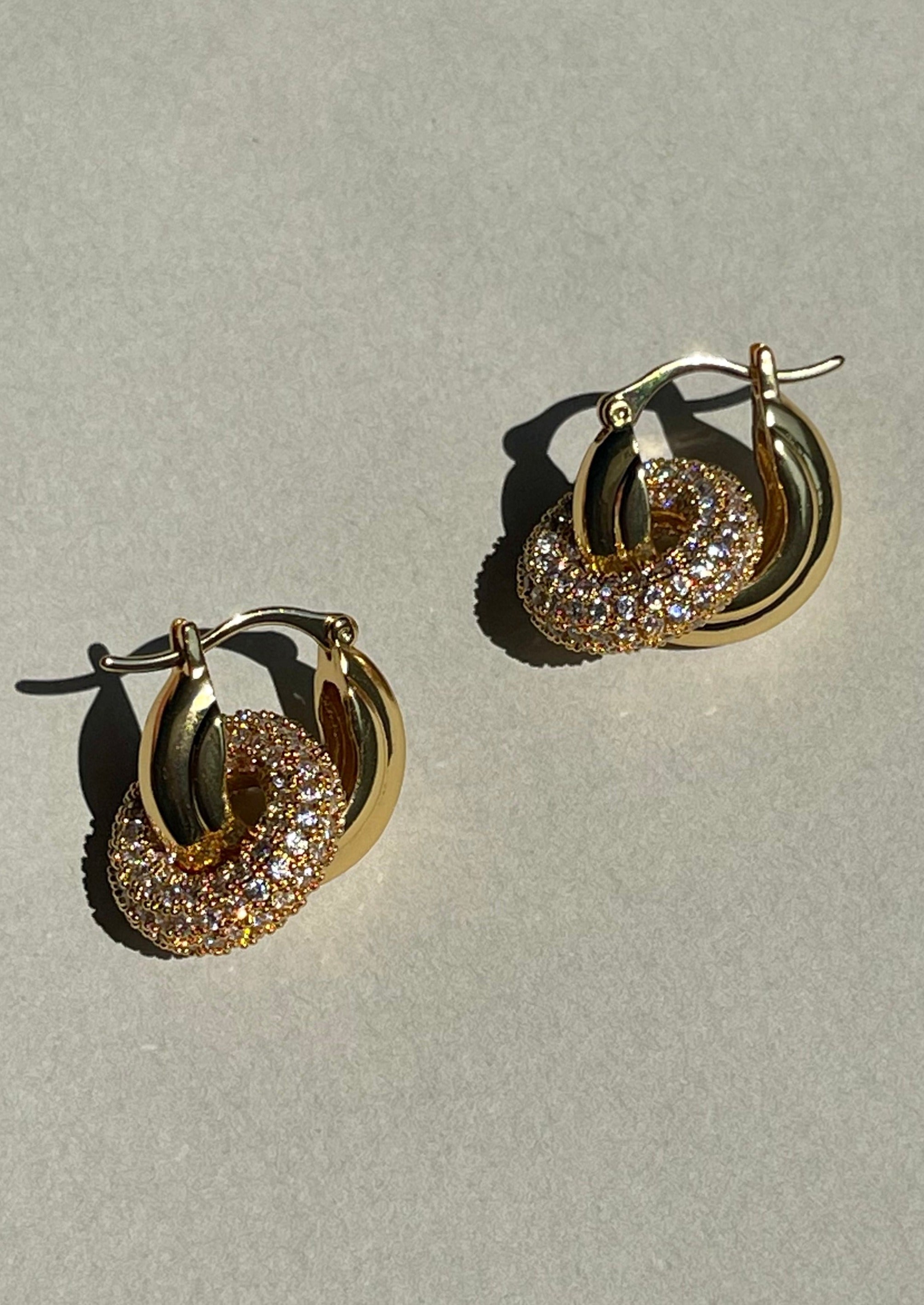 Aretes Royal Hoops Dorados